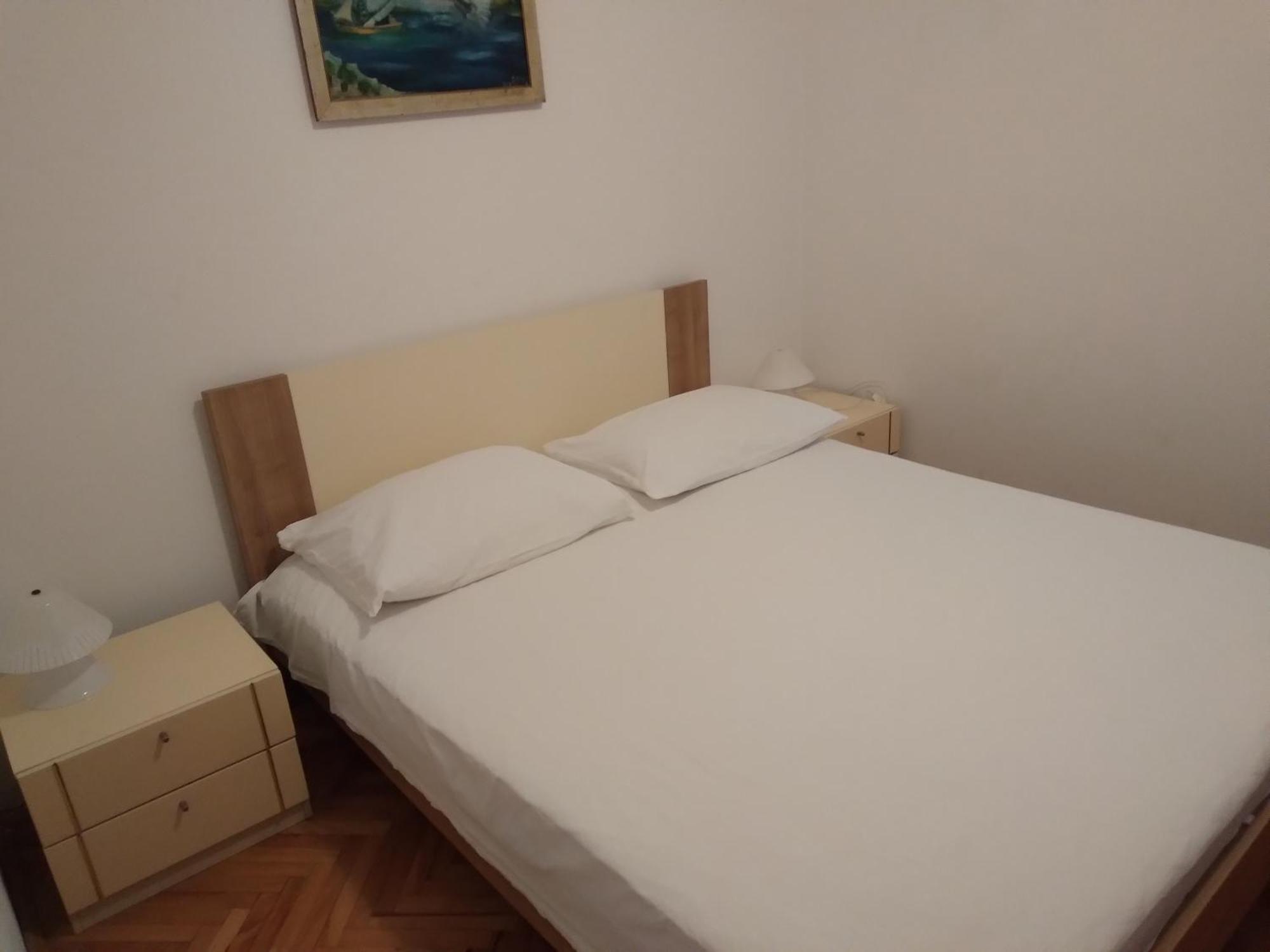 Mravak Apartments โตรกีร์ ภายนอก รูปภาพ