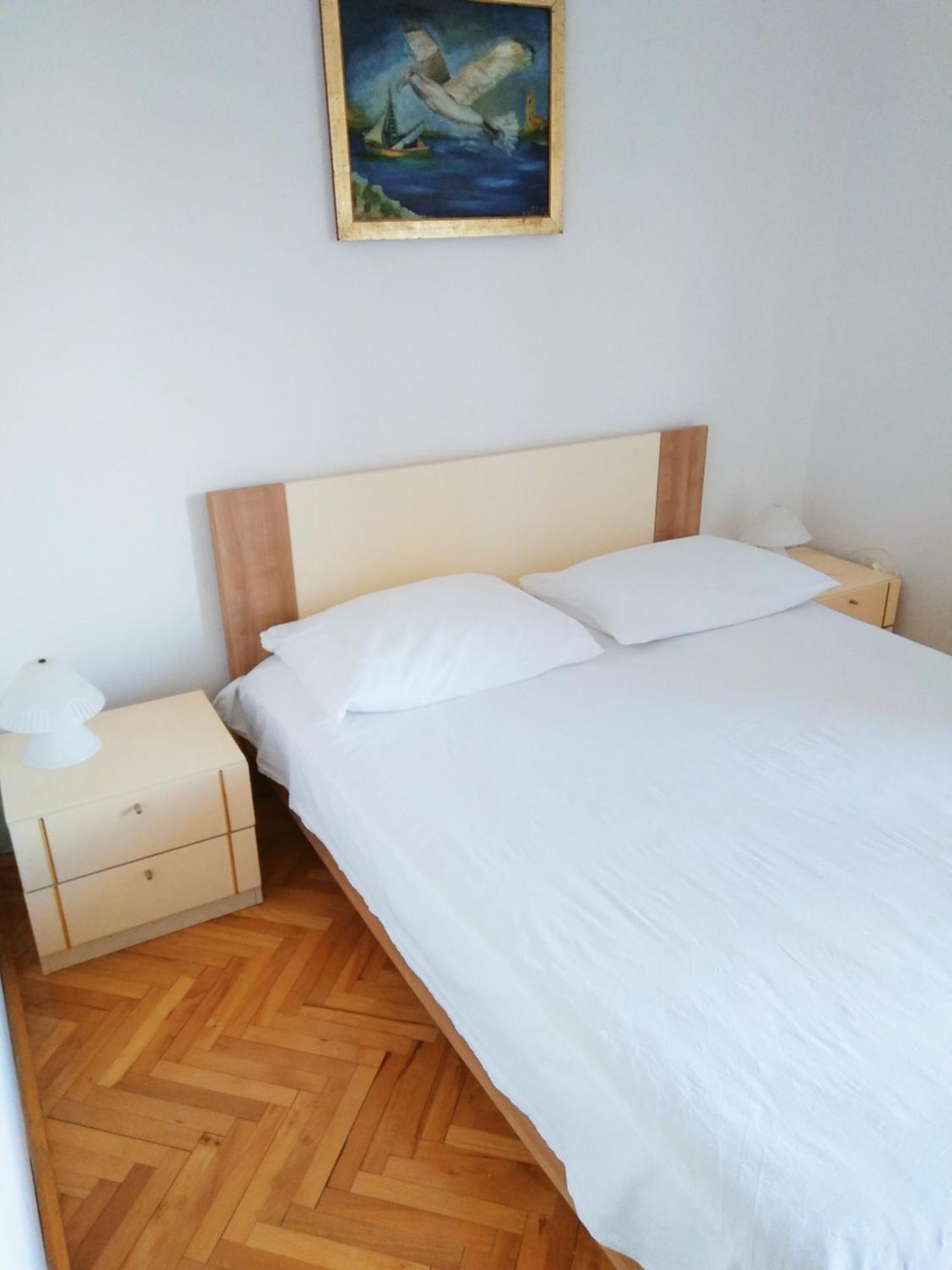 Mravak Apartments โตรกีร์ ภายนอก รูปภาพ