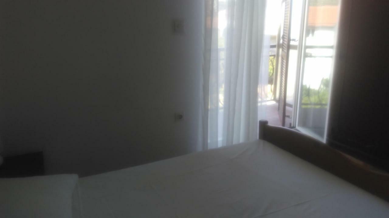 Mravak Apartments โตรกีร์ ภายนอก รูปภาพ
