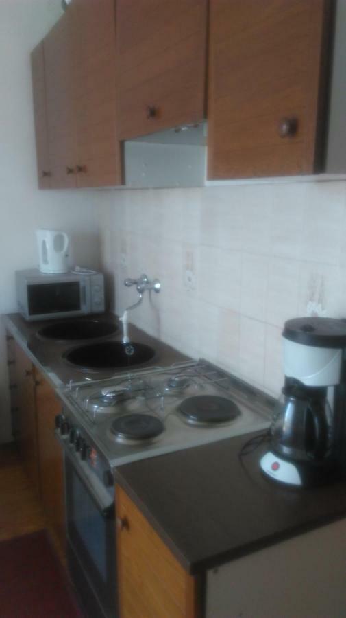 Mravak Apartments โตรกีร์ ภายนอก รูปภาพ