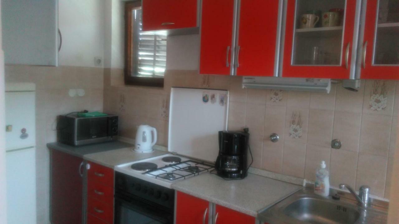 Mravak Apartments โตรกีร์ ภายนอก รูปภาพ